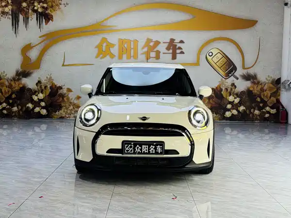 MINI 2021