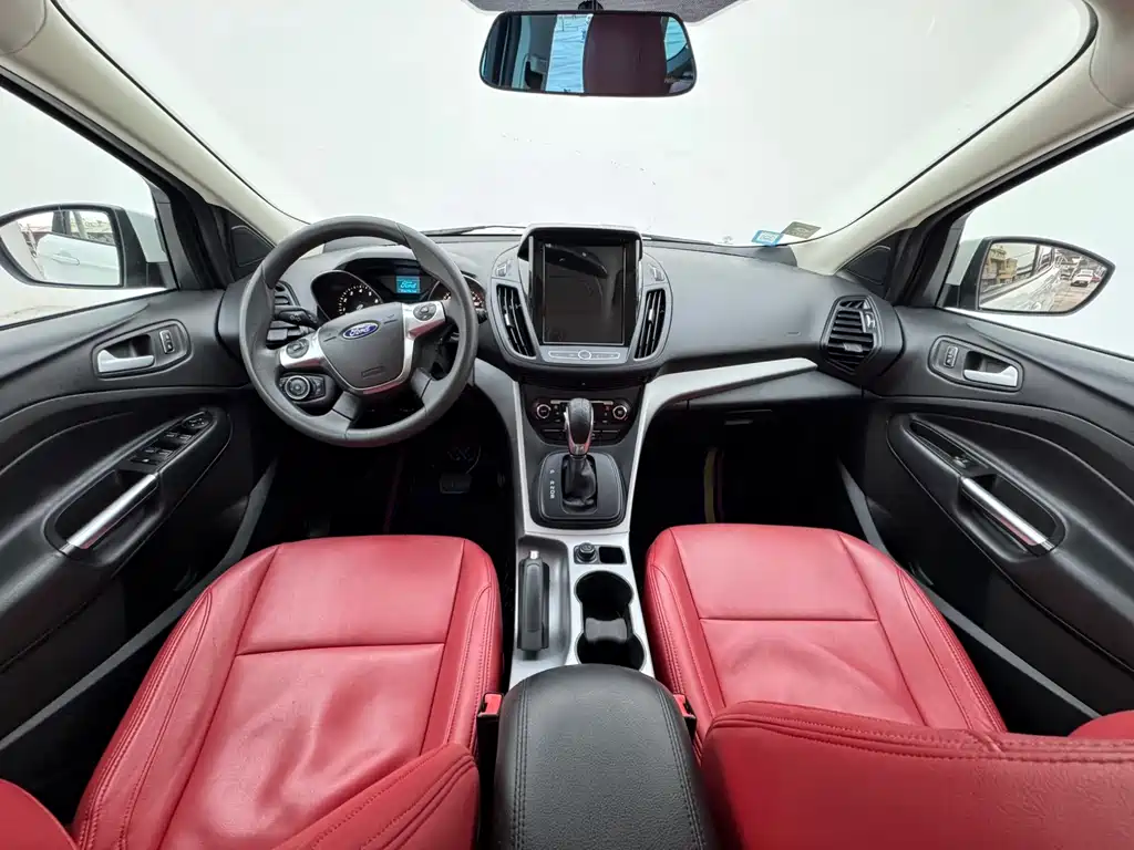 Ford Kuga 2016 — фото 12