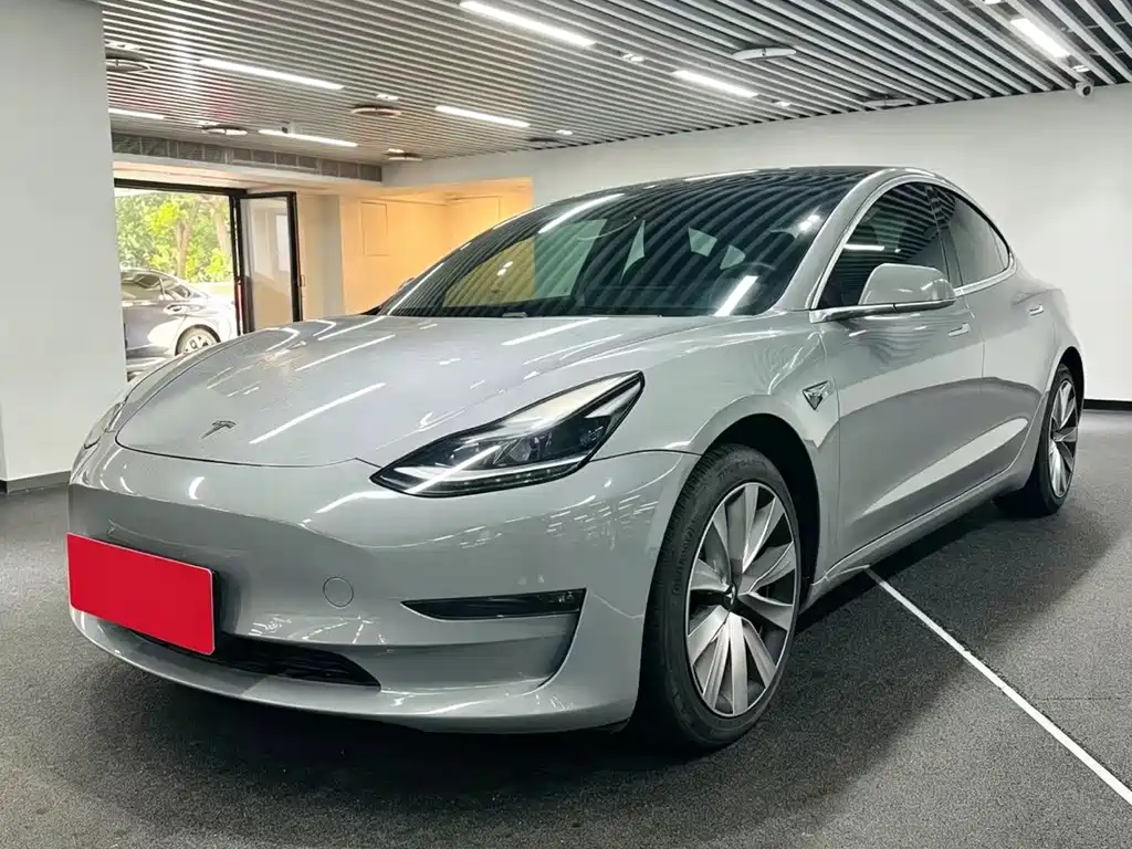 Tesla Model 3 2020 — фото 1