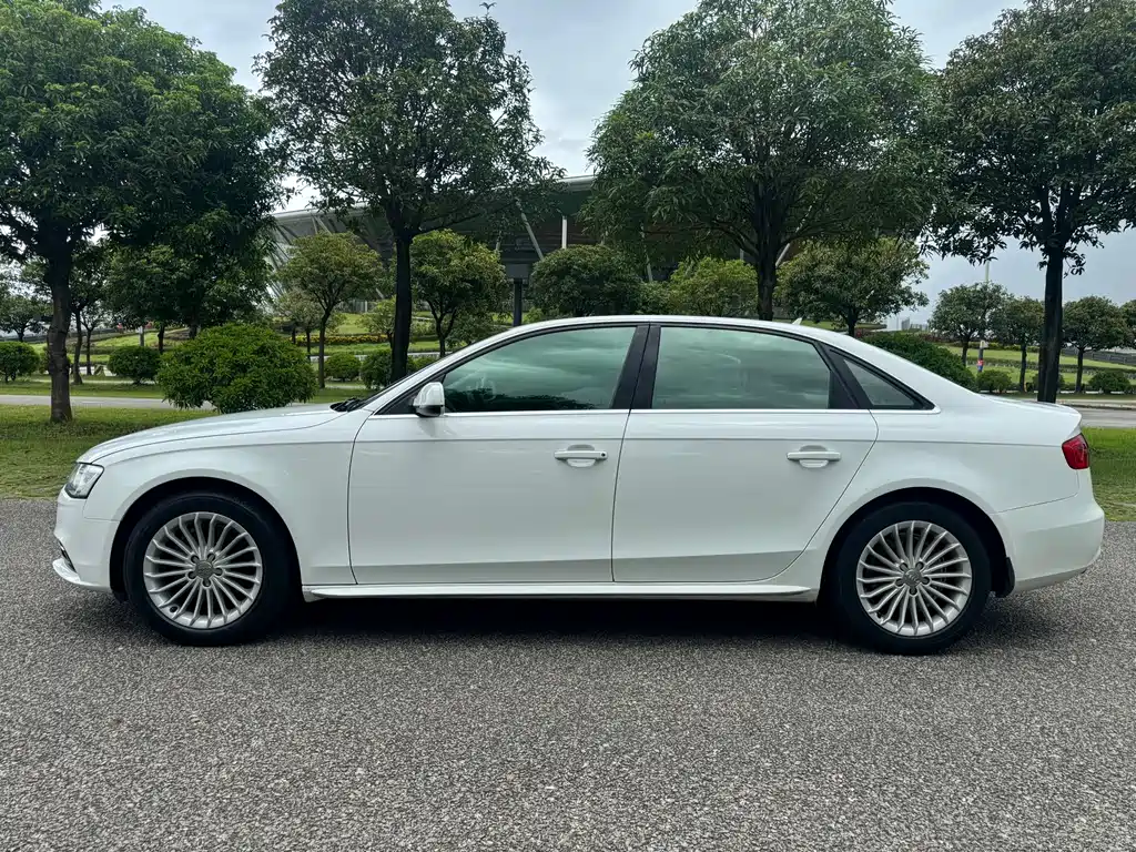 Audi A4L 2013