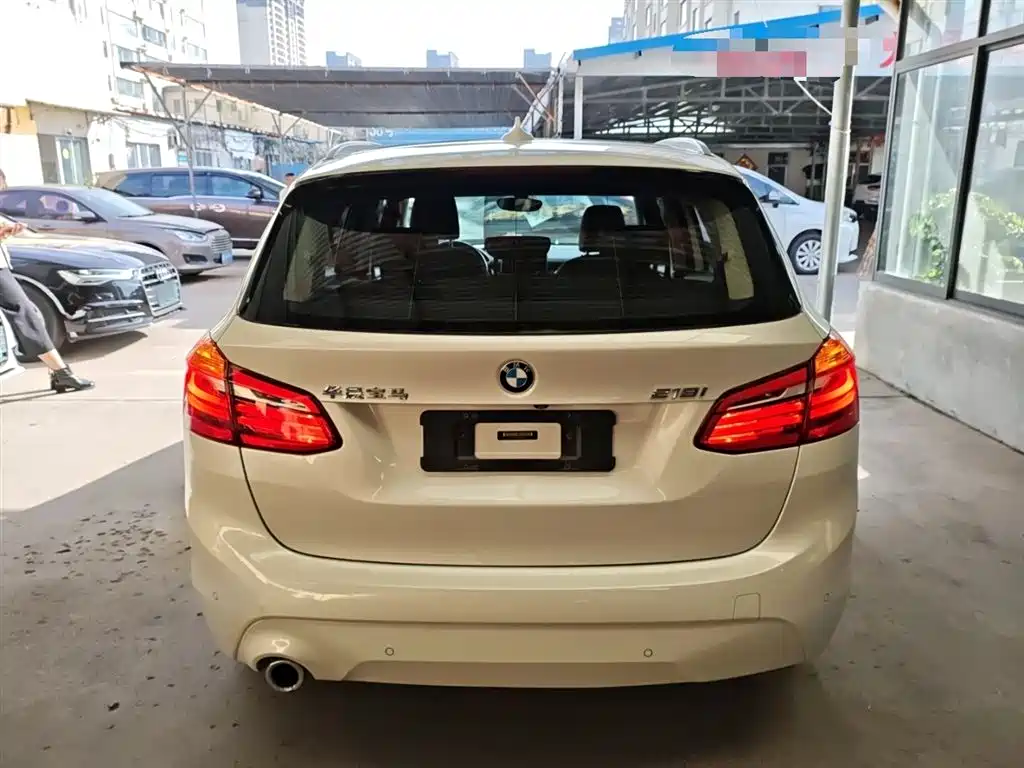 BMW 2 Series Active Tourer 2018 — фото 5