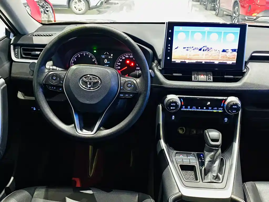 Toyota Wildlander 2021 — фото 8