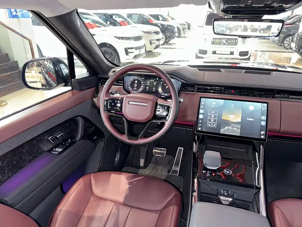 Land Rover Range Rover Sport 2024 — фото 15