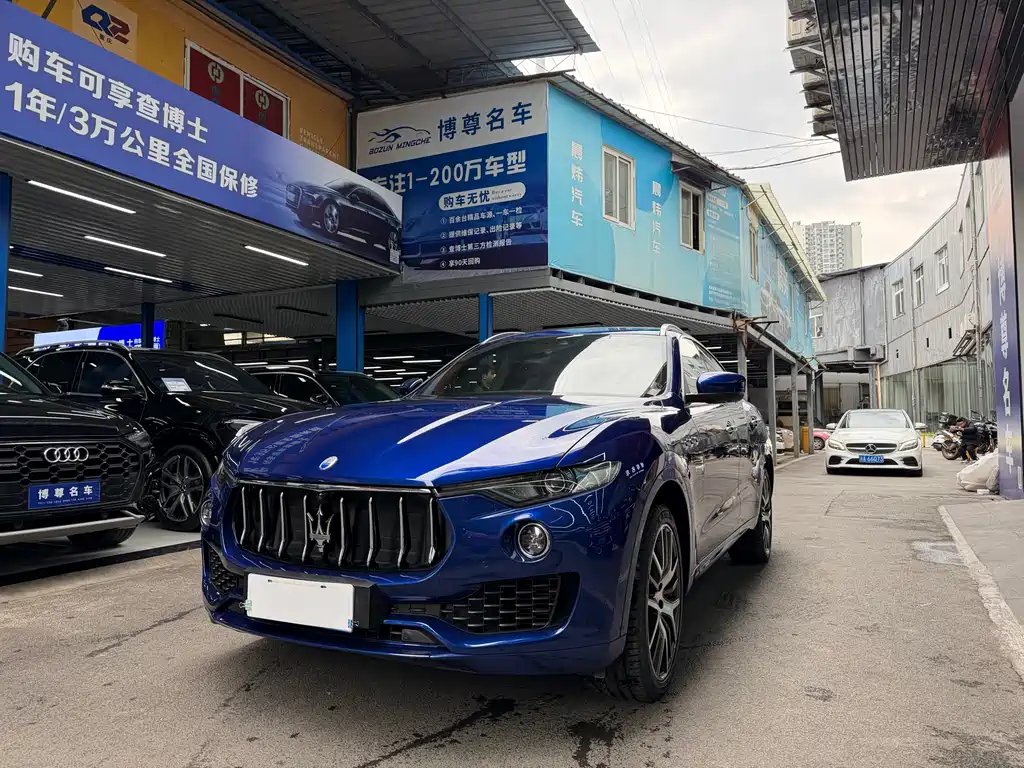 Maserati Levante 2017 — фото 1