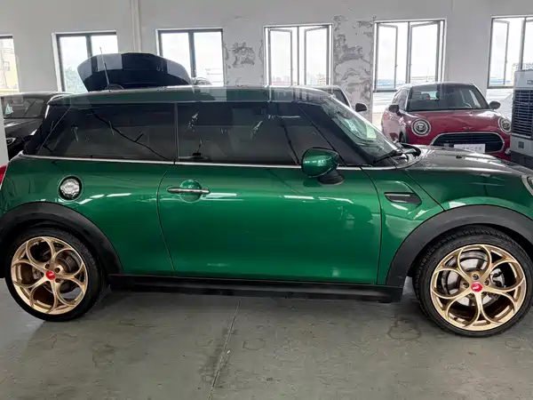 MINI 2022