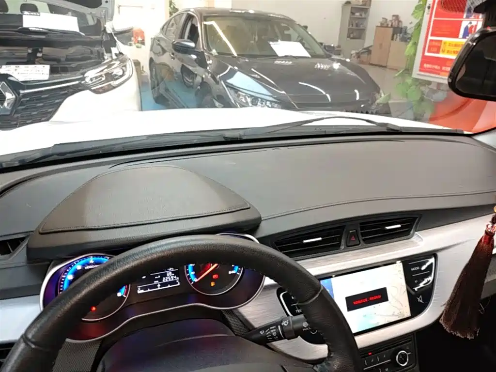 Geely Vision 2020 — фото 10