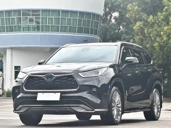 Toyota Highlander 2021