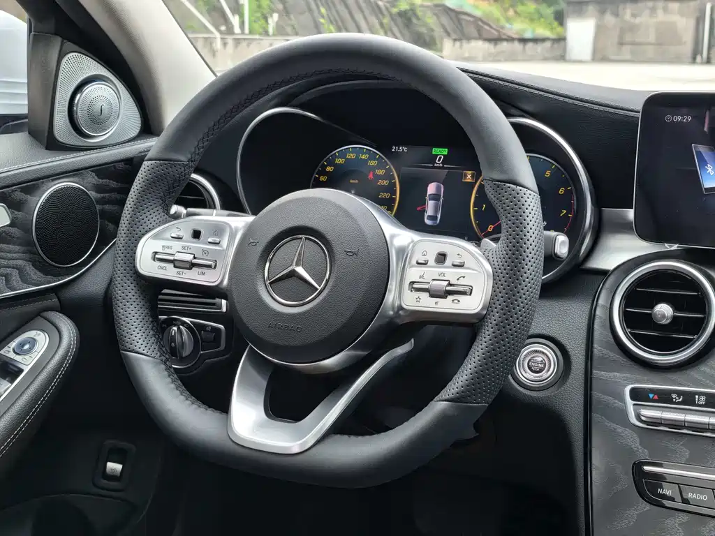 Mercedes-Benz C-Class 2020 — фото 9