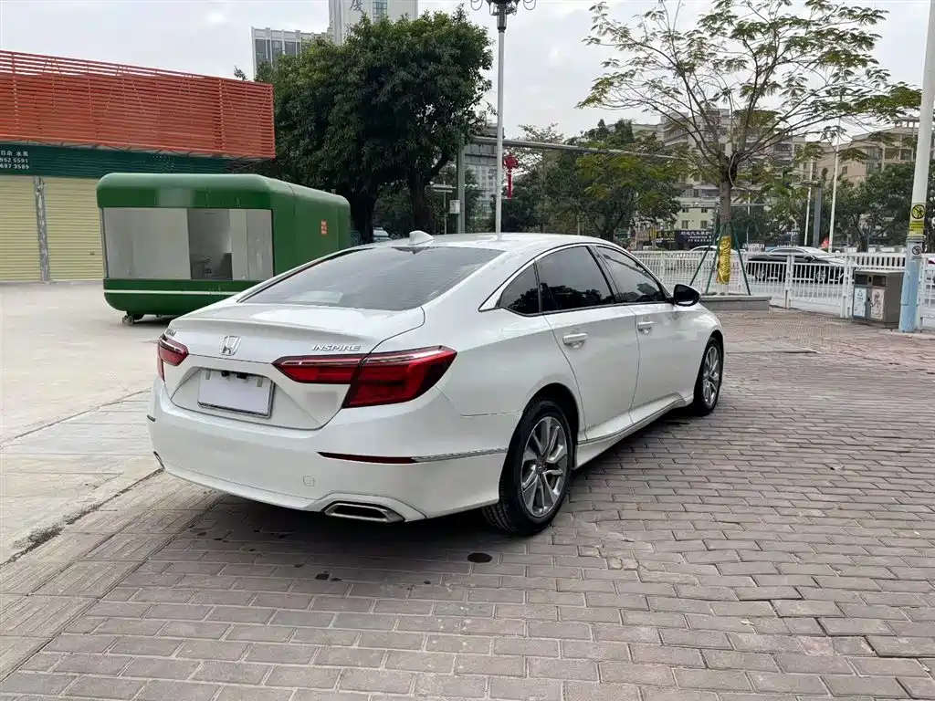 Honda Inspire 2021 — фото 13