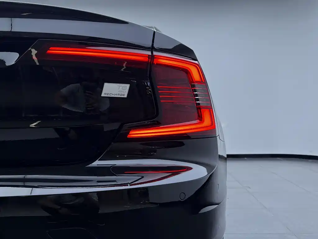 Volvo S90 PHEV 2021 — фото 19