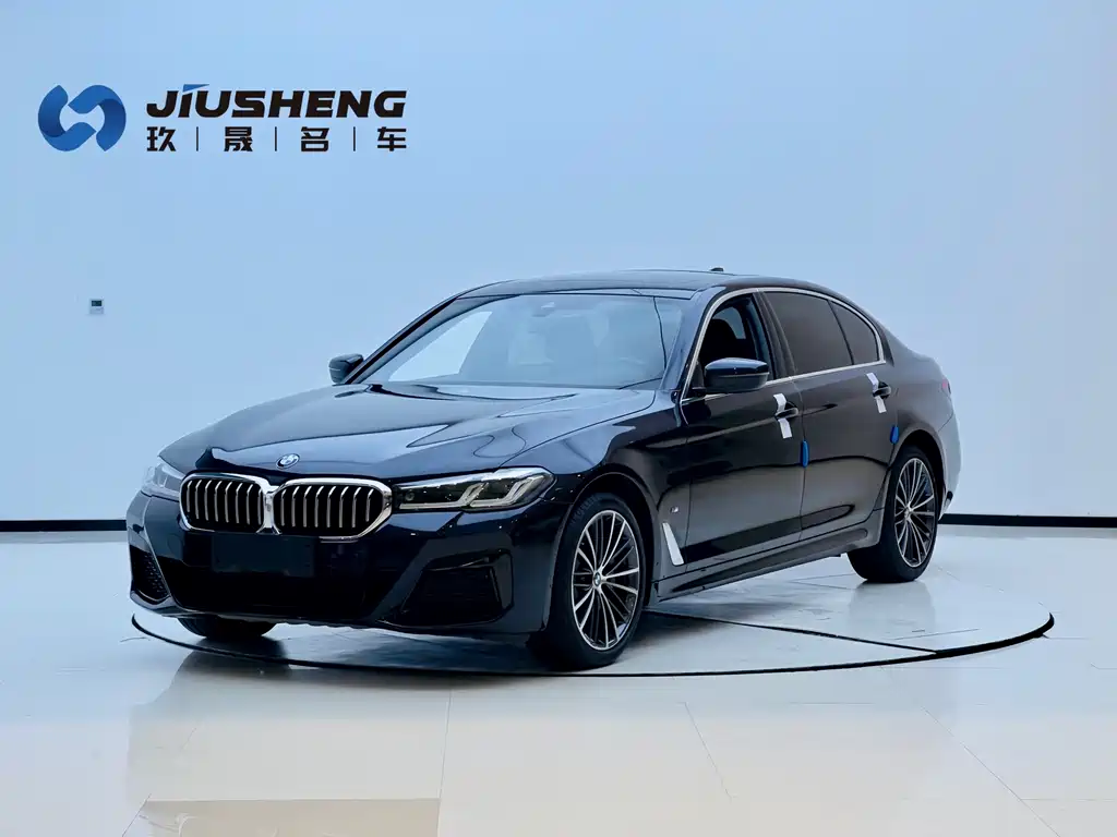 BMW 5 Series 2021 — фото 1