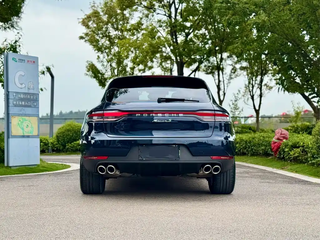 Porsche Macan 2021 — фото 8