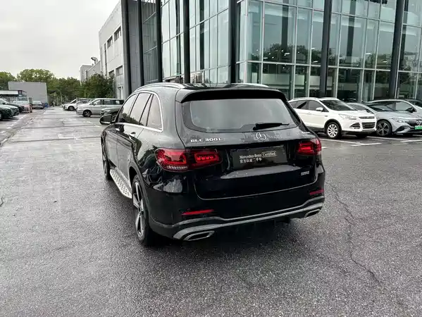 Mercedes-Benz GLC 2023