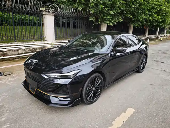 Changan UNI-V 2022