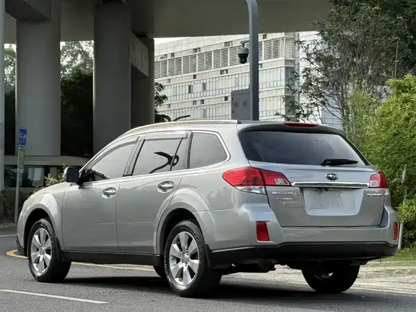 Subaru Outback 2010