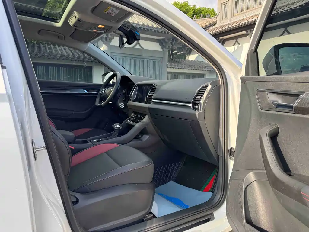 Skoda Karoq 2022 — фото 10