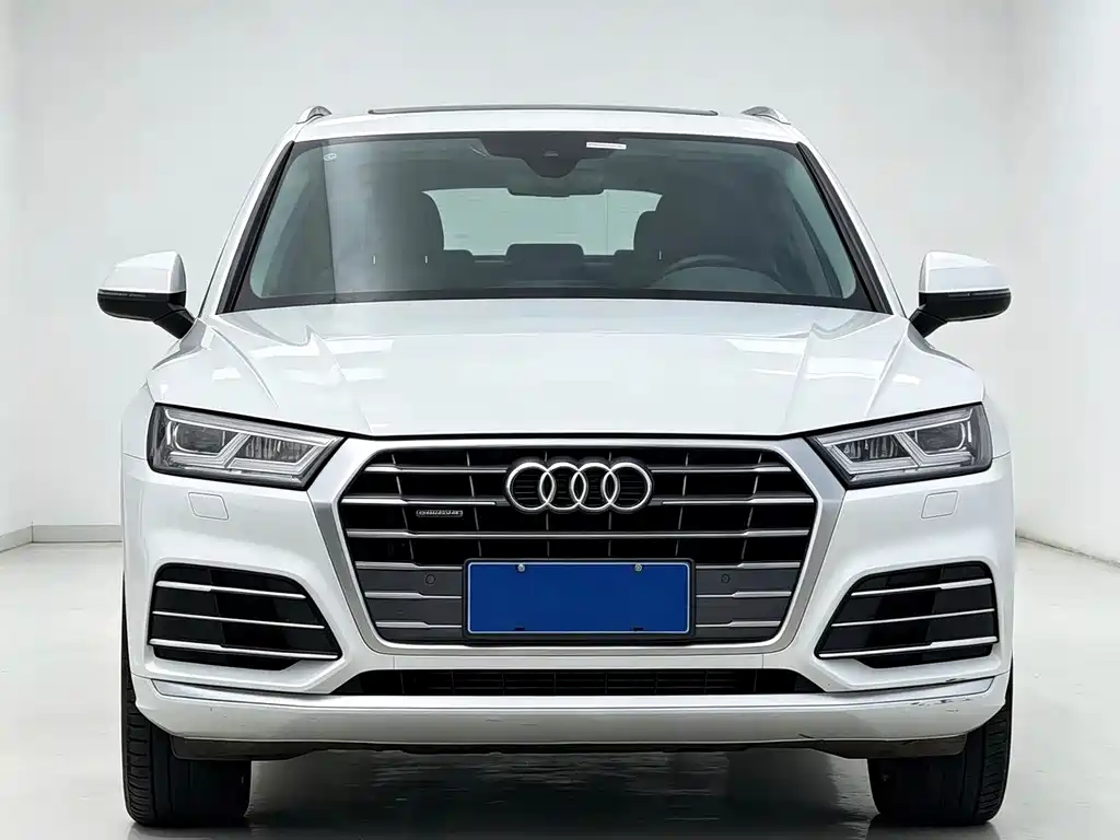 Audi Q5L 2020 — фото 2
