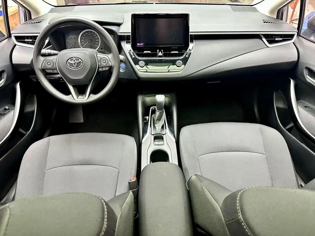 Toyota Corolla 2023 — фото 14