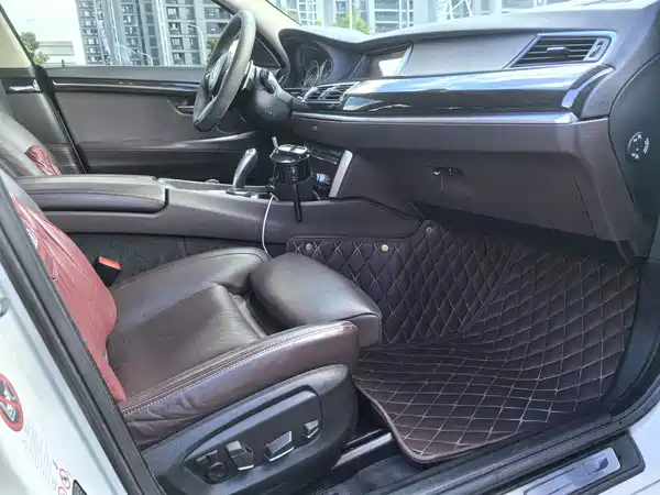 BMW 5 Series GT 2013