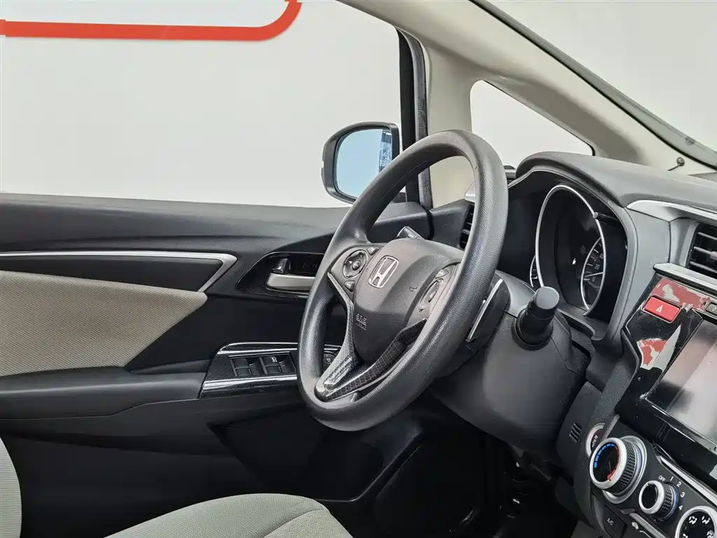 Honda Fit 2016 — фото 22