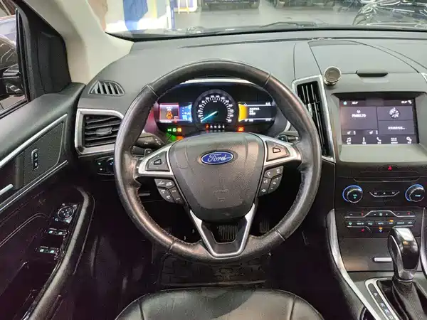 Ford Edge 2018