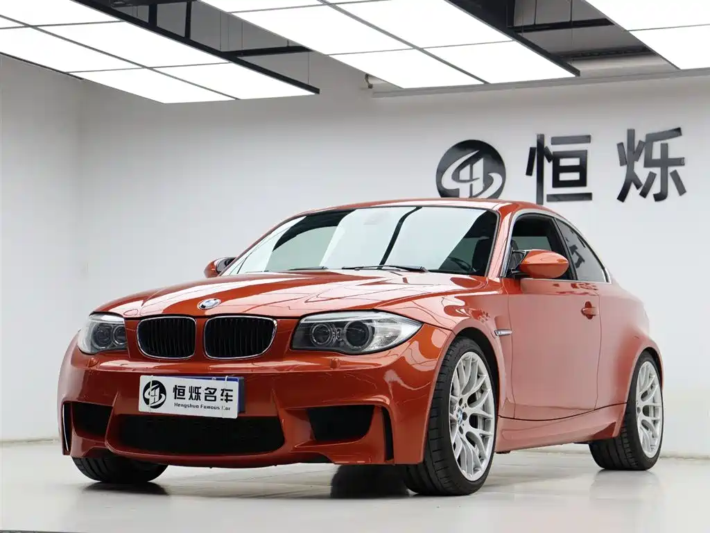 BMW 1 Series M 2012 — фото 27
