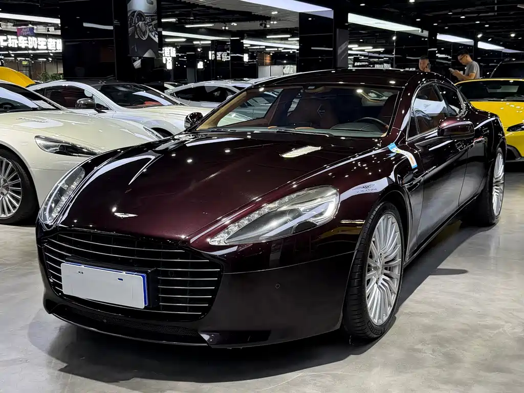 Aston Martin Rapide 2015