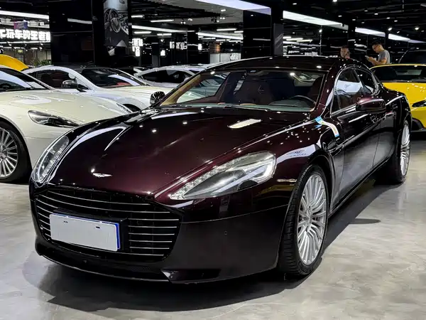 Aston Martin Rapide 2015