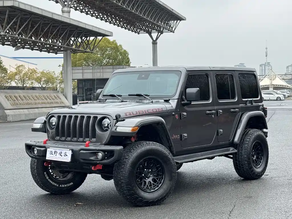 Jeep Wrangler 2021 — фото 1
