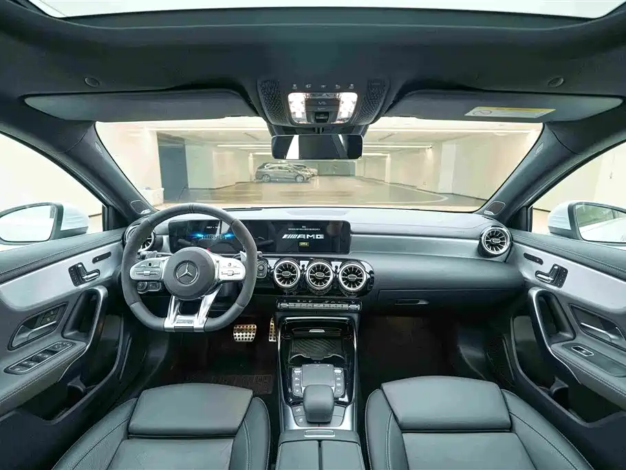 Mercedes-Benz A-Class AMG 2023 — фото 18