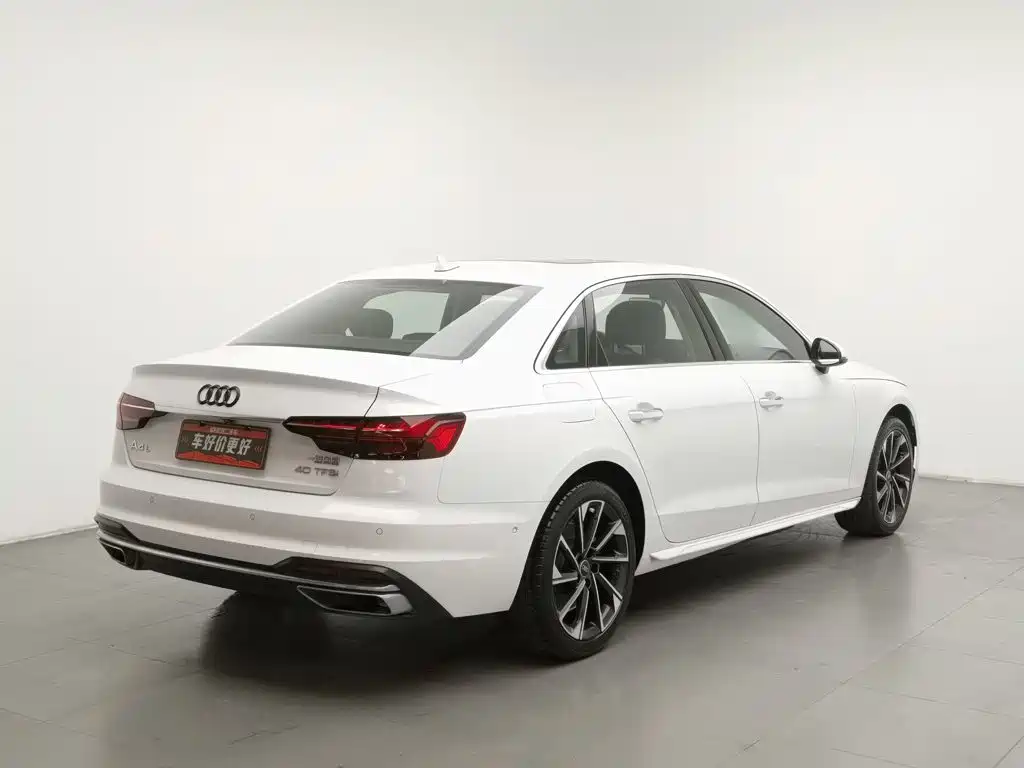 Audi A4L 2022 — фото 2