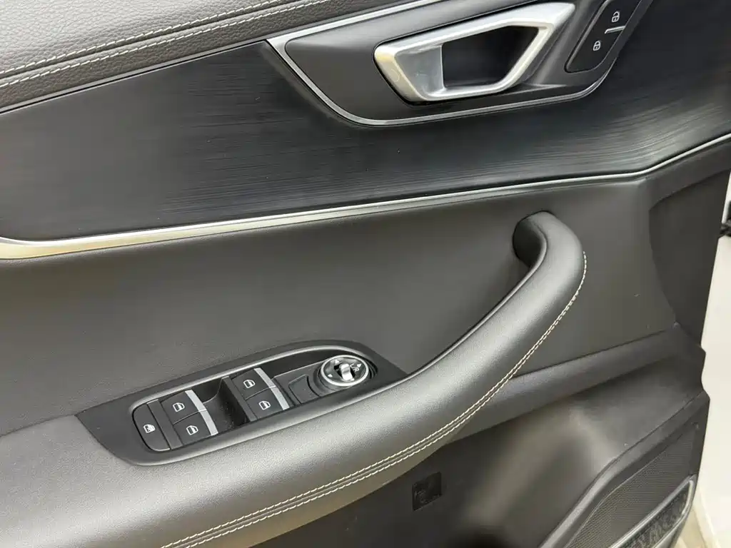 Chery Tiggo 8 2023 — фото 10