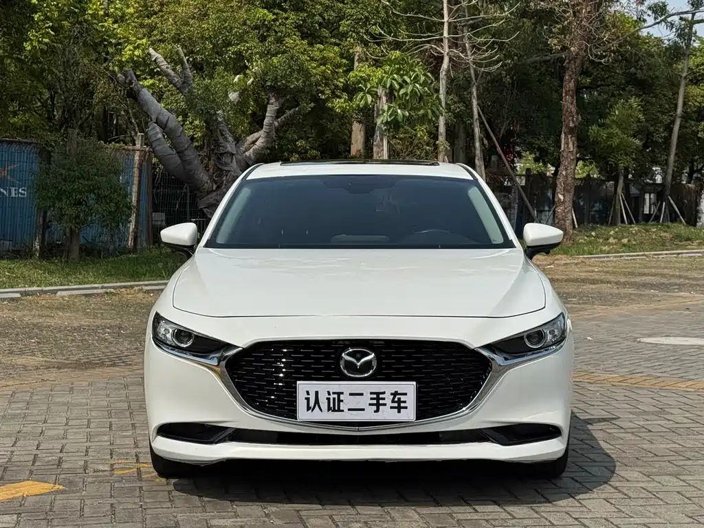 Mazda 3 Axela 2021 — фото 2