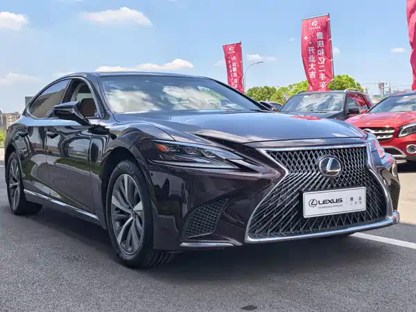 Lexus LS 2019