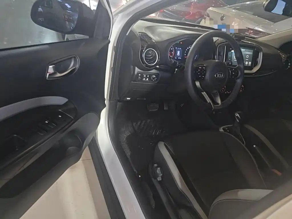 Kia KX1 2019 — фото 16