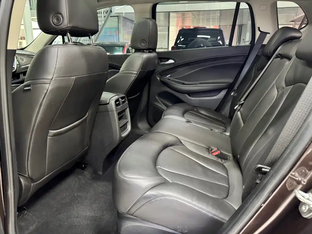 Buick Envision Plus 2020 — фото 11