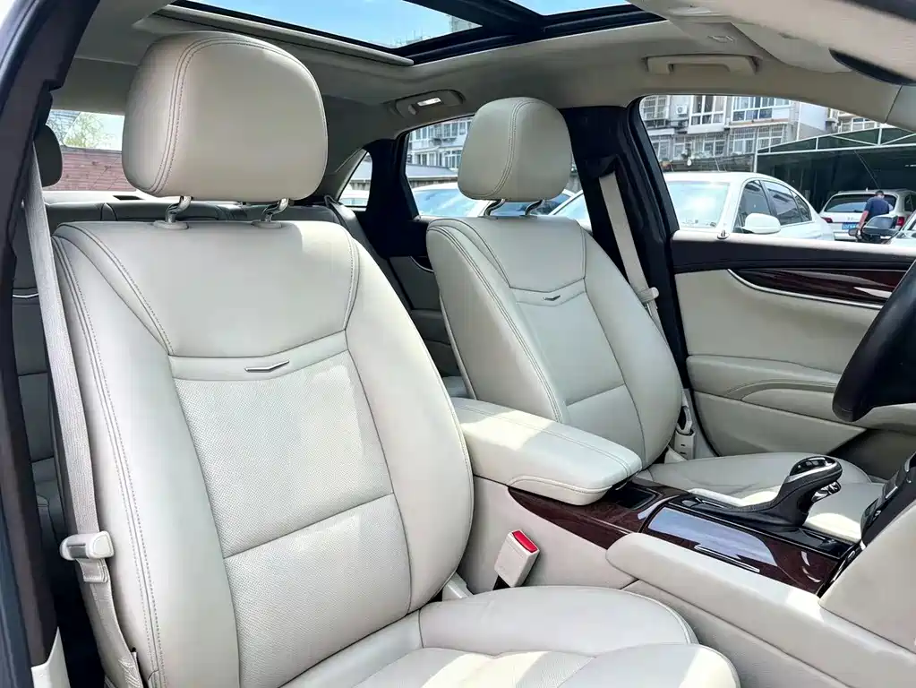 Cadillac XTS 2017 — фото 17