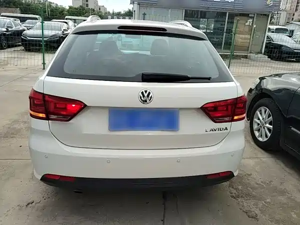 Volkswagen Gran Lavida 2015