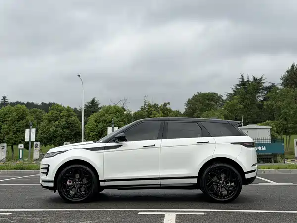 Land Rover Range Rover Evoque 2021