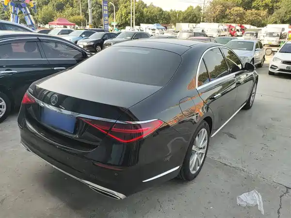 Mercedes-Benz S-Class 2022
