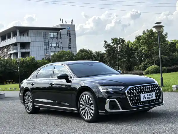 Audi A8 2024