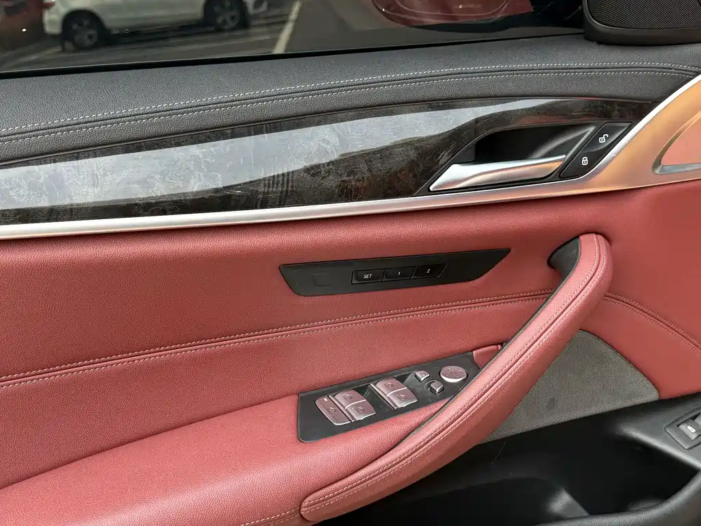 BMW 5 Series 2022 — фото 14