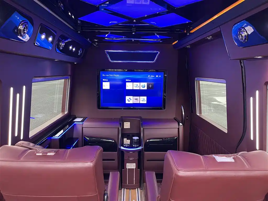 Mercedes-Benz Sprinter 2017 — фото 12