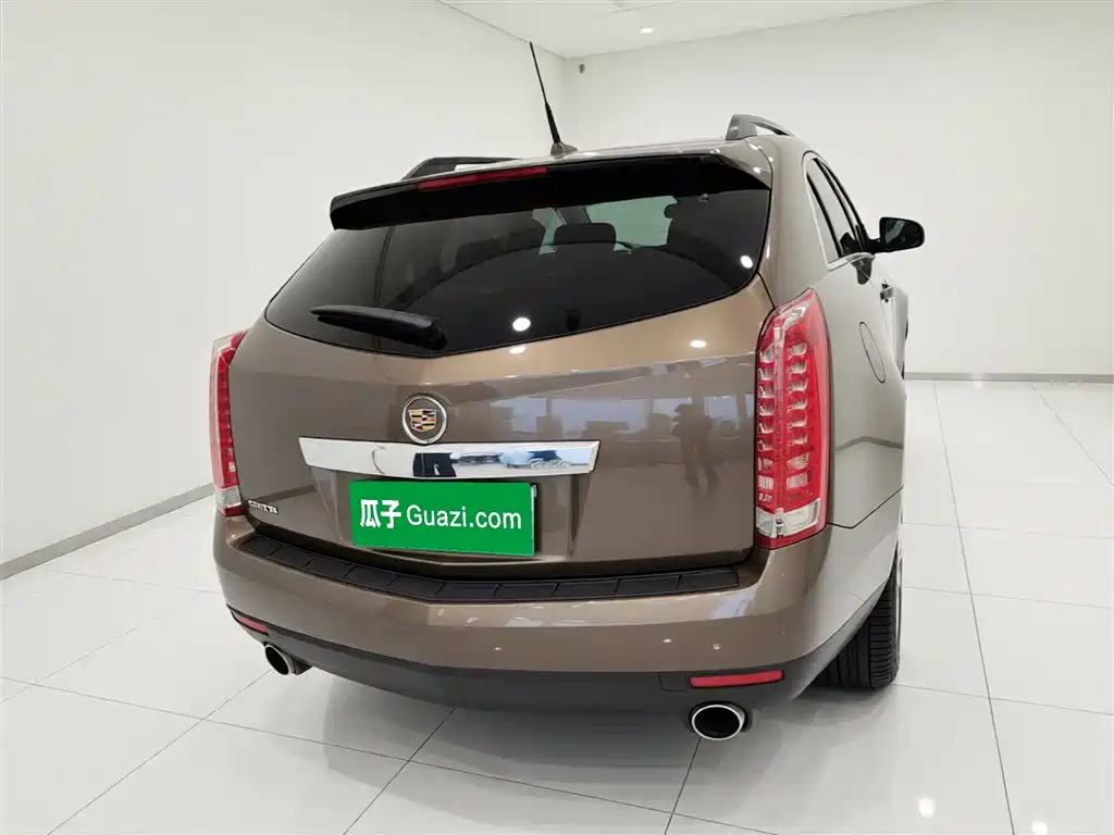 Cadillac SRX 2016 — фото 6