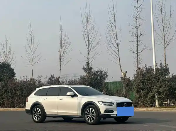 Volvo V90 2021