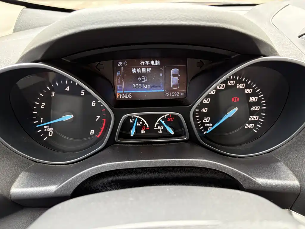 Ford Kuga 2014 — фото 19