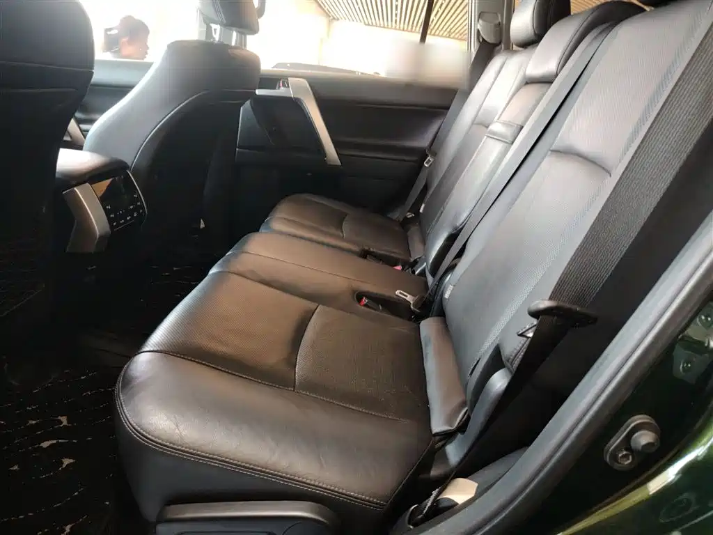 Toyota Prado 2018 — фото 17