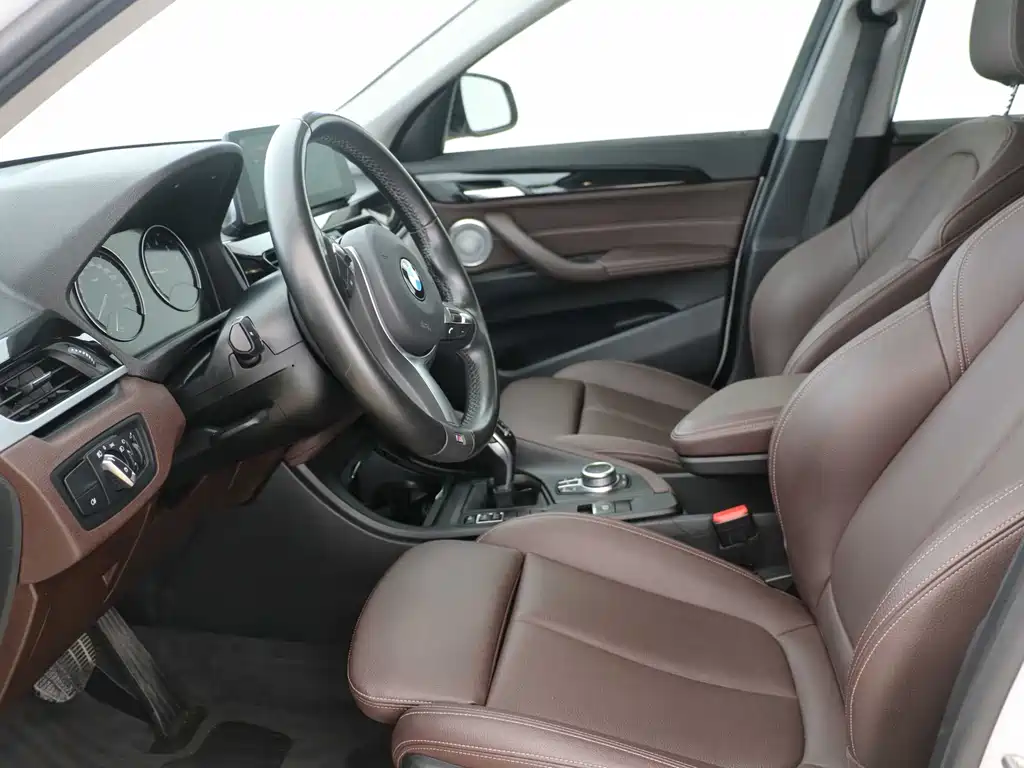 BMW X1 2021 — фото 11
