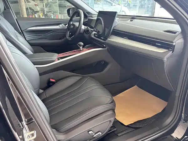 Geely Xingrui 2025