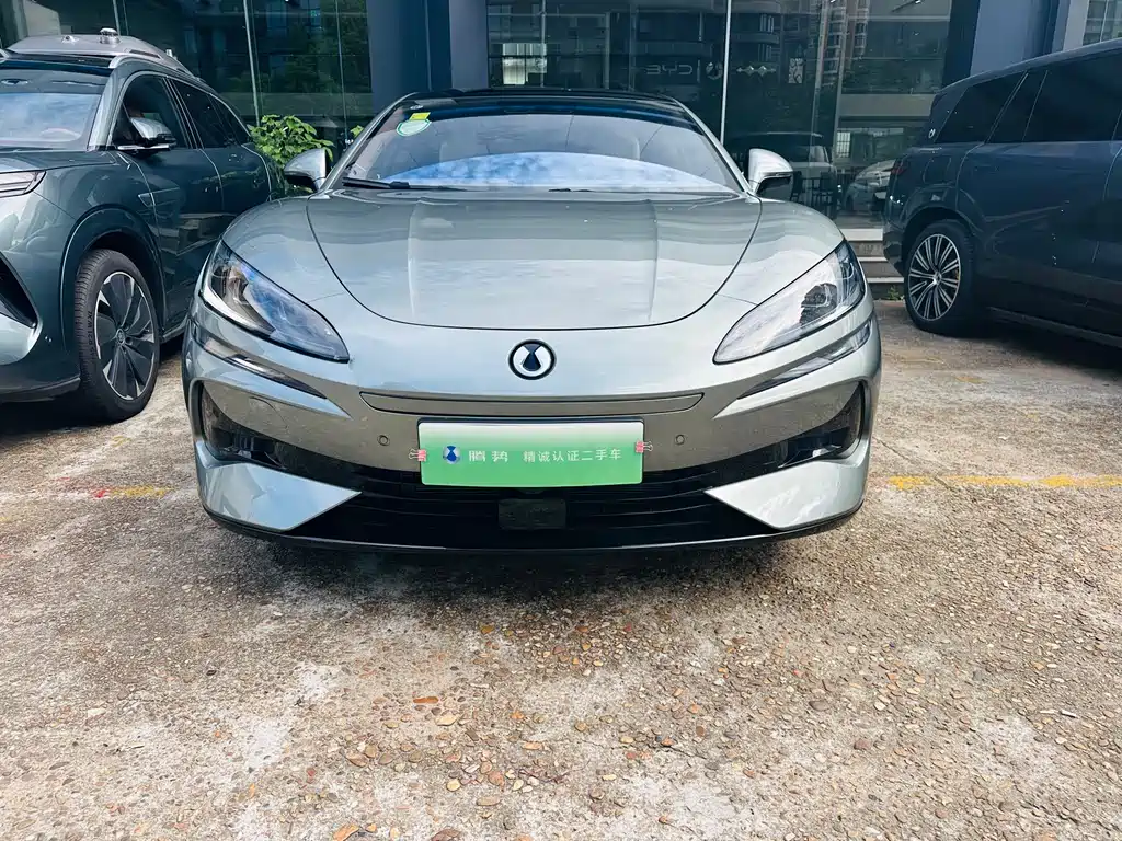 Denza Z9GT 2025